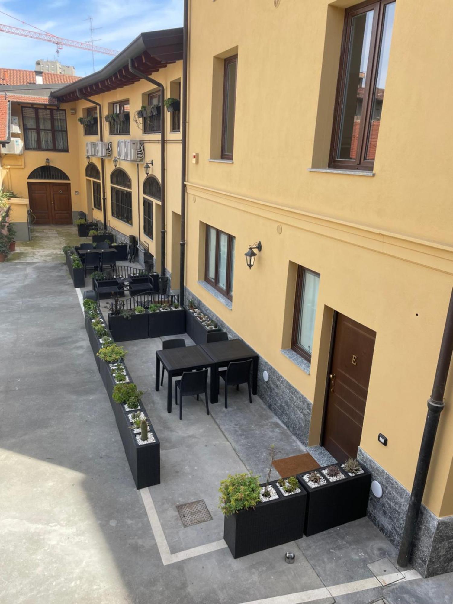 Residenze Niguarda Aparthotel Milaan Buitenkant foto